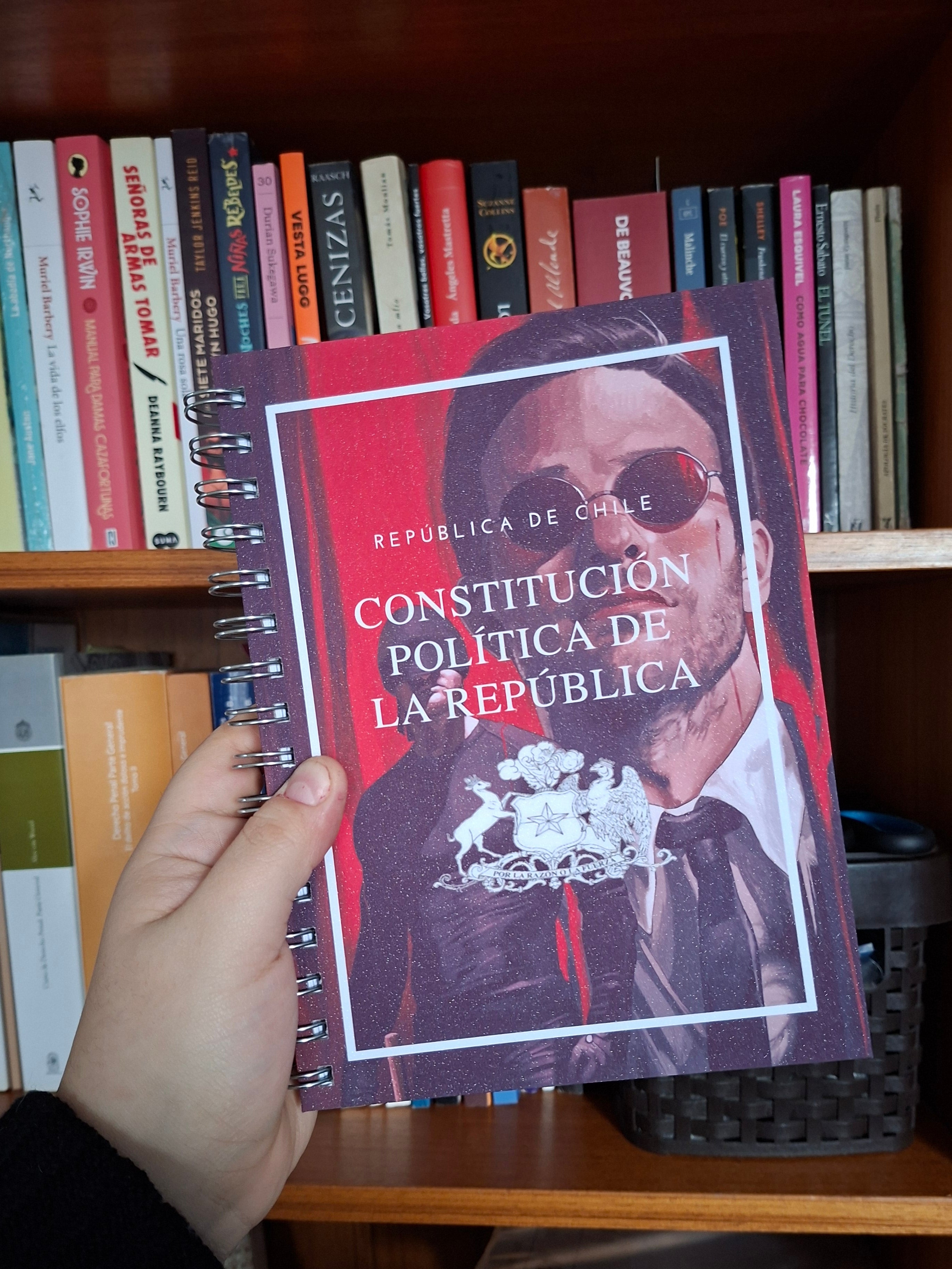 Constitución Política de la República - Personalizada A5